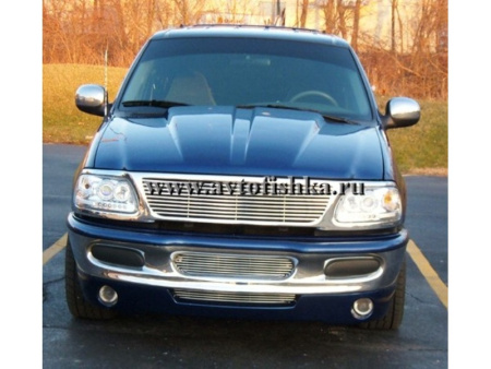 Ford Expedition 1 (99-03) решетка радиатора хромированная, горизонтальный дизайн.