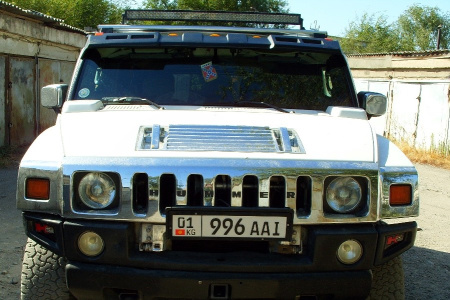 Hummer H2 (02-08)  Козырек над стеклом. Спойлер.