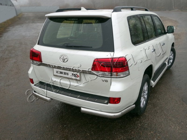Toyota Land Cruiser (15–) Накладка на задний бампер (лист)