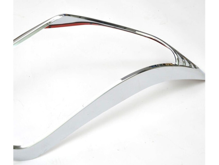 Toyota Land Cruiser Prado 150 (10-) пластиковые хромированные рамки на передние фары, комплект 2 шт.