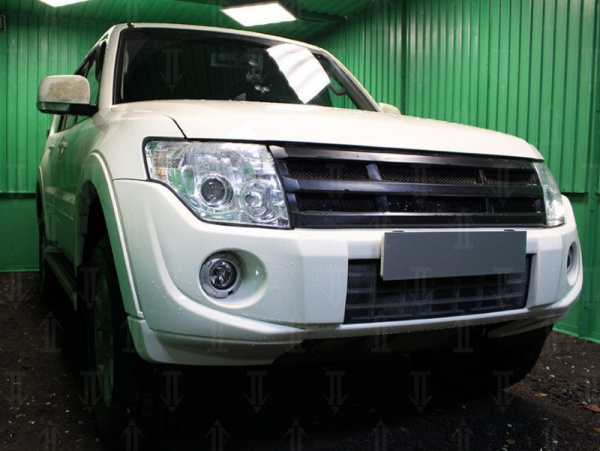 Mitsubishi Pajero (11–14) Защита радиатора, чёрная