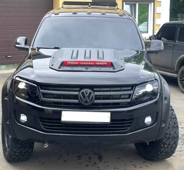 Volkswagen Amarok (2010-2016) накладка на капот стиль Bushwaker