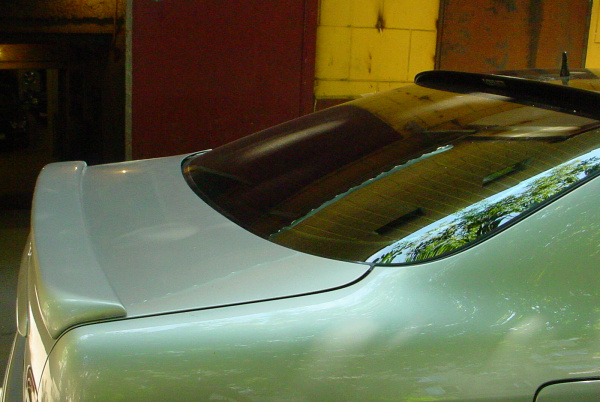 Mercedes E-Class W208 накладка LORINSER на крышку багажника