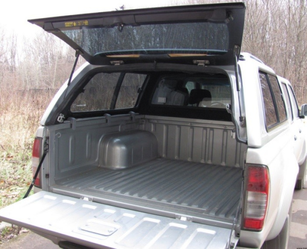 Nissan NP300 (08–) Хардтоп S560 (поставляется в цвет кузова)