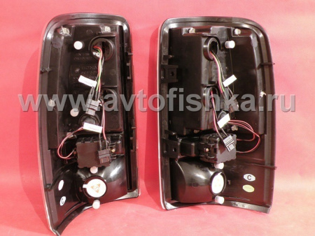 Chevrolet Tahoe, Suburban, GMC Yukon, Denali (99-06) фонари задние светодиодные черные, комплект 2 шт.