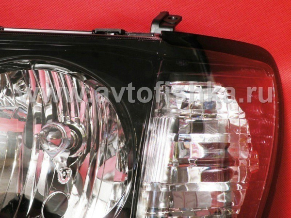 Toyota Land Cruiser 100 (98-05) фары передние черные глянцевые, с совмещенными поворотниками, комплект 2 шт.