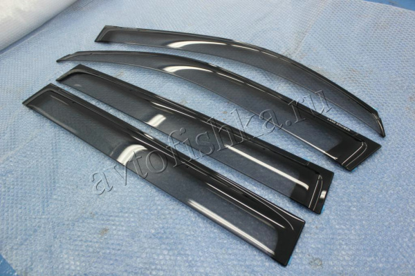 Toyota Land Cruiser 200 (07–/12–/15–) Дефлекторы боковых окон. Цвет: дымчатые