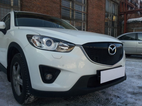 Mazda CX-5 (12–14) Защита радиатора, чёрная, верх (с парктроником)