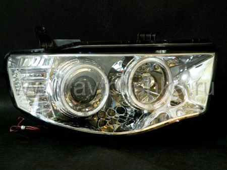 Mitsubishi L200 Triton (2005-) фары передние линзовые хромированные, со светящимися ободками, комплект 2 шт.