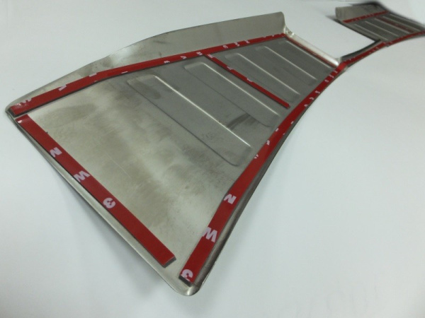 Nissan X-Trail (14–) Накладка на проем двери багажника, 1 часть