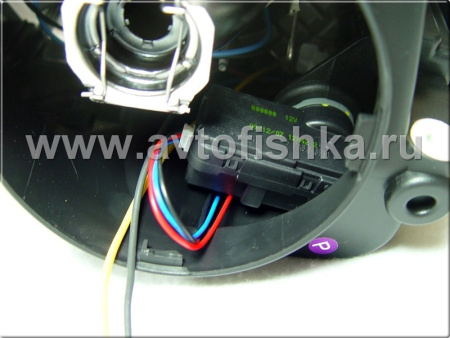 Volkswagen Golf 5 (03-) фары передние линзовые хромированные, со светящимися ободками, под корректор, комплект 2 шт.