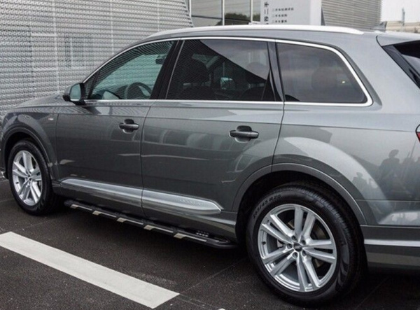 Audi Q5 (17–) Пороги OEM