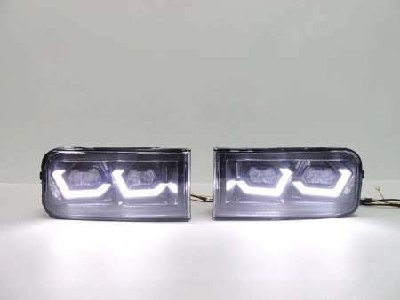 Toyota Land Cruiser 200 (2008-2011) противотуманные фары диодные с динамическими поворотниками