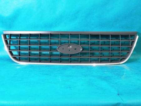 Ford Explorer (02-05) решетка радиатора стандартная, черная.