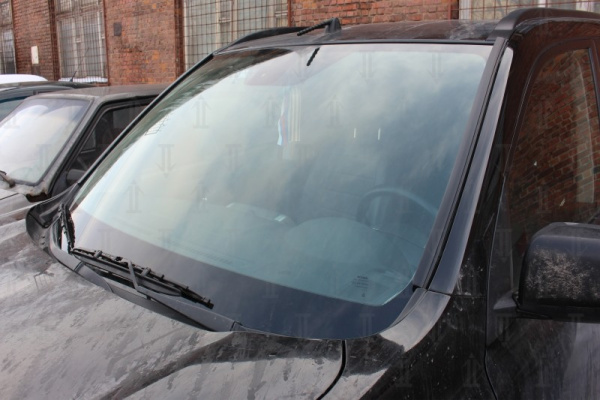 Nissan X-Trail (11–13) Дефлектор лобового стекла
