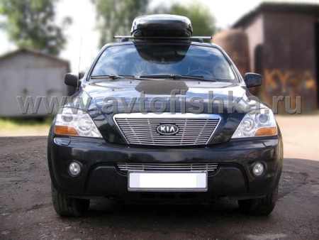 Kia Sorento (06-09) верхняя накладка на решетку радиатора