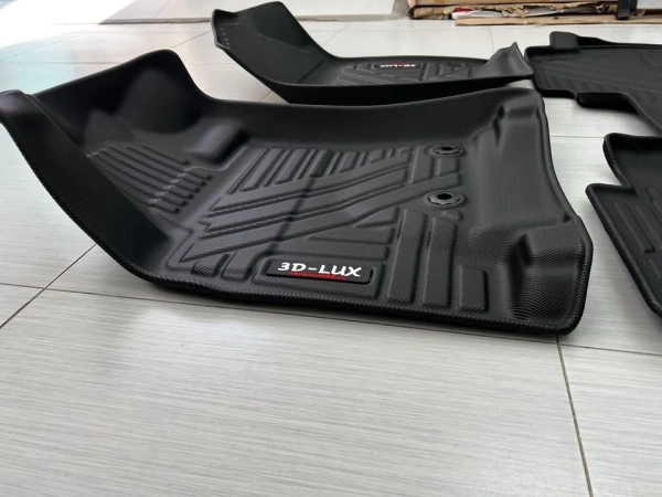 Toyota Land Cruiser 200 (15–) Коврики 3D в салон