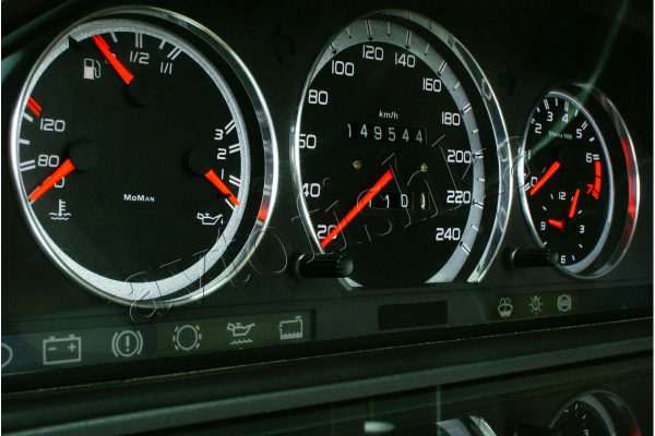 Mercedes 190 W201 светодиодные шкалы (циферблаты) на панель приборов - дизайн 1