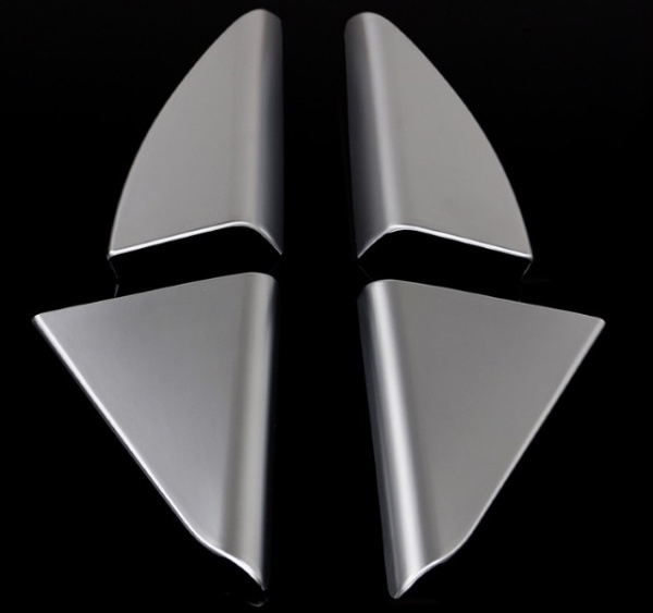 Hyundai Tucson (16–) Треугольные накладки на стекло двери, к-т 4 части