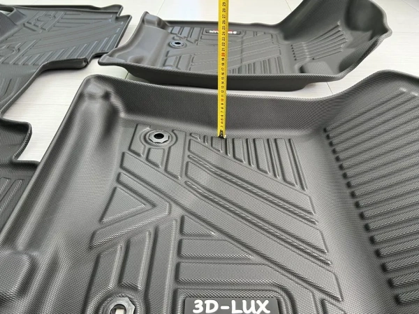 Toyota Land Cruiser 200 (15–) Коврики 3D в салон