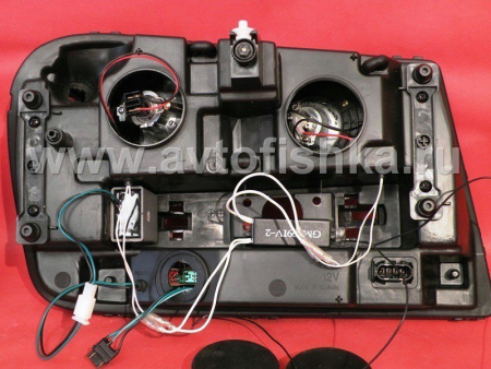 Chevrolet Trailblazer (01-09) фары передние черные, со светящимися ободками, со светодиоднами поворотниками, комплект 2 шт.