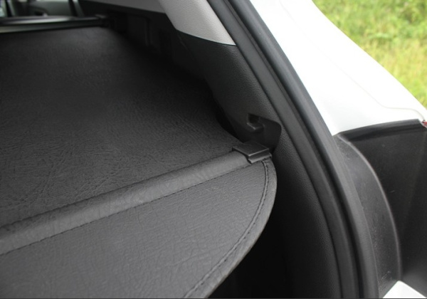 Hyundai Tucson (16–) Шторка в багажник