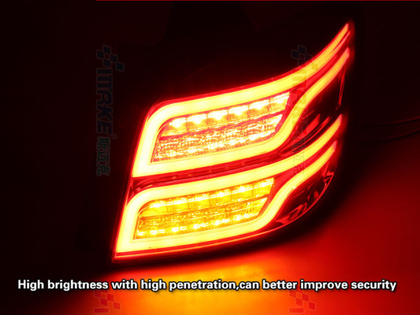 Chevrolet Cruze хетчбек (11-) фонари задние стиль GLX240 светодиодные тонированные