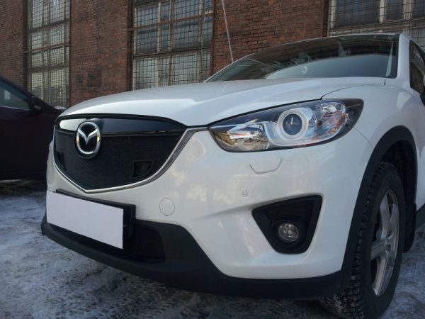 Mazda CX-5 (12–14) Защита радиатора, чёрная, верх (с парктроником)