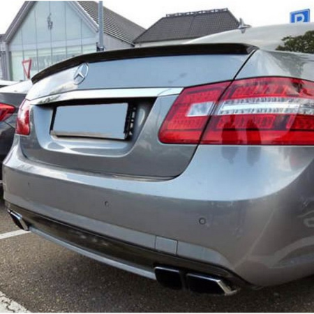 Спойлер E 63 AMG на багажник Mercedes W212