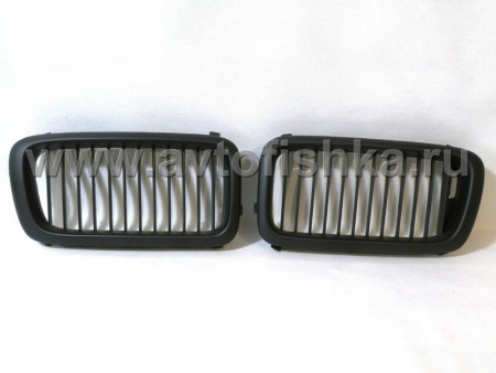 BMW 7 E38 (95-01) решетка радиатора черная матовая