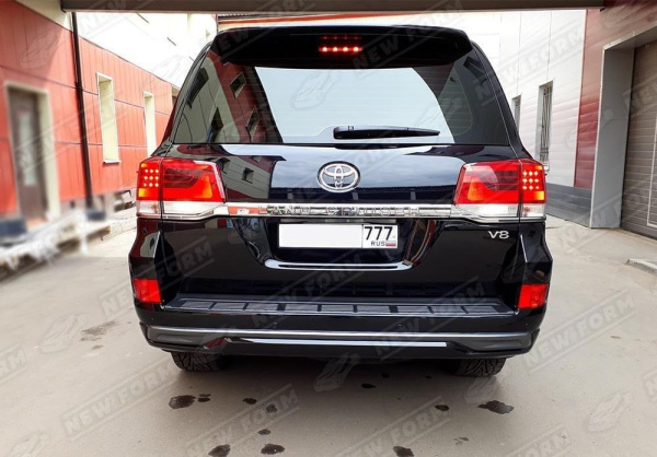 Toyota Land Cruiser LC 200 (2 рестайлинг) 2015 - н.в. Обвес Executive Black