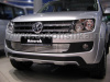 Volkswagen Amarok (10-) накладка на решетку радиатора