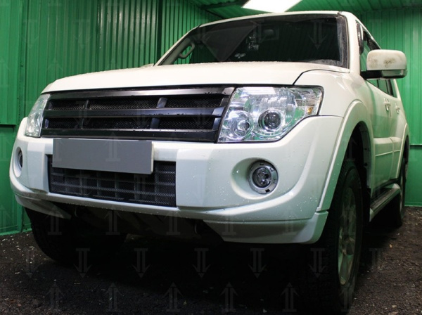 Mitsubishi Pajero (11–14) Защита радиатора, чёрная