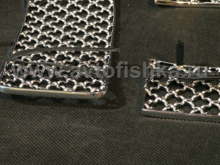 Toyota Land Cruiser Prado 150 (10-) вставки в решетку радиатора из нержавеющей стали, дизайн Bentley, комплект 8 шт.