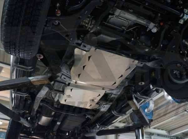 Mitsubishi L200 (15–) Защита КПП и РК из 2-х частей, алюминий (V-все, КПП-все)