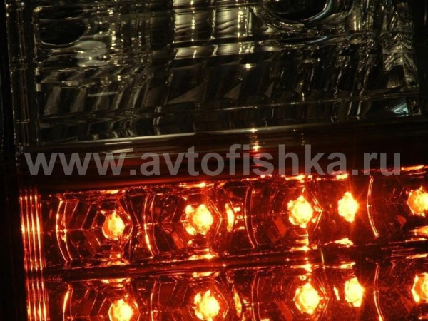 Toyota Land Cruiser 100 фонари задние светодиодные красно-белые с желтым поворотником, комплект лев.+прав.