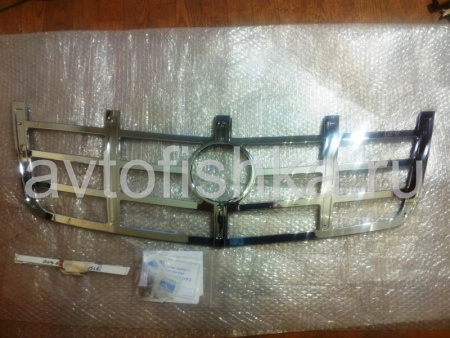 Cadillac Escalade, Escalade EXT, ESV (07-12) хромированная металлическая накладка на переднюю решетку радиатора