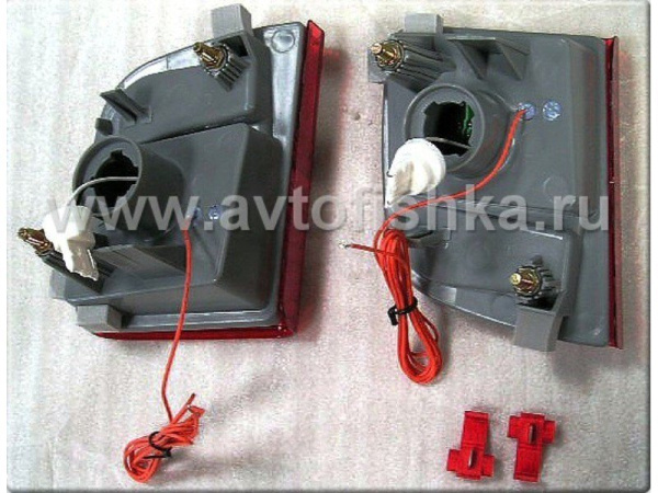 Toyota Land Cruiser 200 (2008-) фонари заднего бампера светодиодные красные, комплект 2 шт.