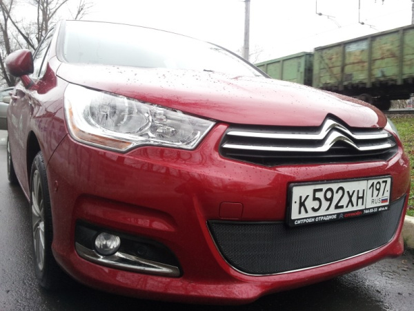 Citroen C4 (11–) Защита радиатора, чёрная, хэтчбек