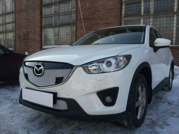 Mazda CX-5 (12–14) Защита радиатора, хром, верх (с парктроником)