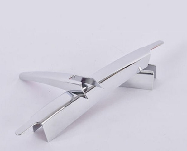 Nissan X-Trail (14–) Накладка на дворник пятой двери, 3 части, хром