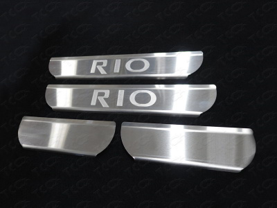 Kia Rio (15–) Накладки на пороги (лист шлифованный надпись RIO)