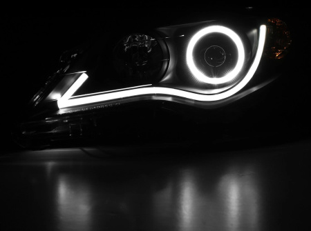Toyota Camry XV50 дорестайл (2012-2014) передние тюнинговые черные линзовые фары со светодиодной подсветкой в стиле Audi