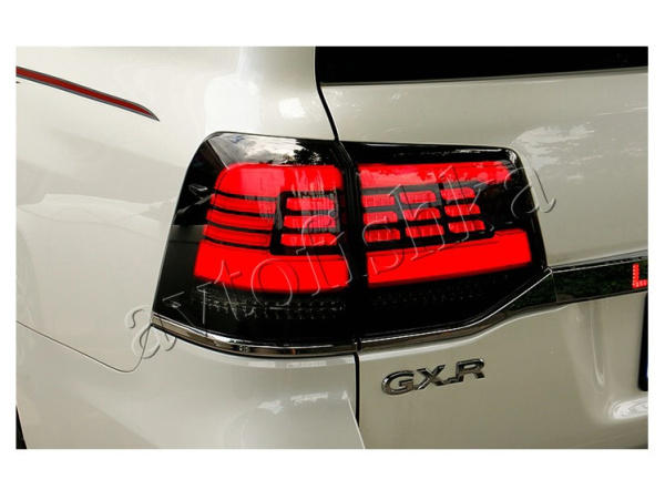 Toyota Land Cruiser J200 (15 – н.в.) задние светодиодные фонари (стоп-сигналы), с бегающими поворотниками