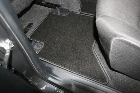 Коврики в салон TOYOTA Hilux 2015->, пик., 5 шт. (текстиль)