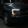 Фары передние черные с LED подсветкой — Chevrolet Trailblazer 2001-2009