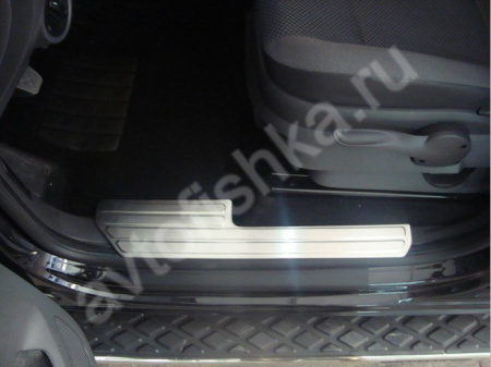 Volkswagen Amarok (2010-) накладки на внутренние дверные пороги из нержавеющей стали, 4 шт.