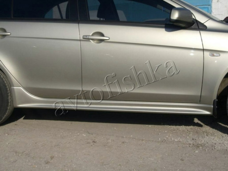 Mitsubishi Lancer X (07 – 16)  Пороги внешние пластиковые (2.0 Intense)