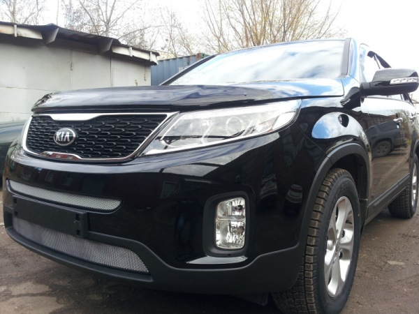 Kia Sorento (13–) Защита радиатора, хром, середина