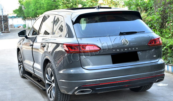 Volkswagen Touareg (19-) штатные выезжающие электропороги автоматические